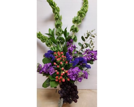 A TOUCH OF ITALY Flower Arrangement