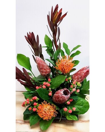 TROPICAL PARADISE Flower Arrangement