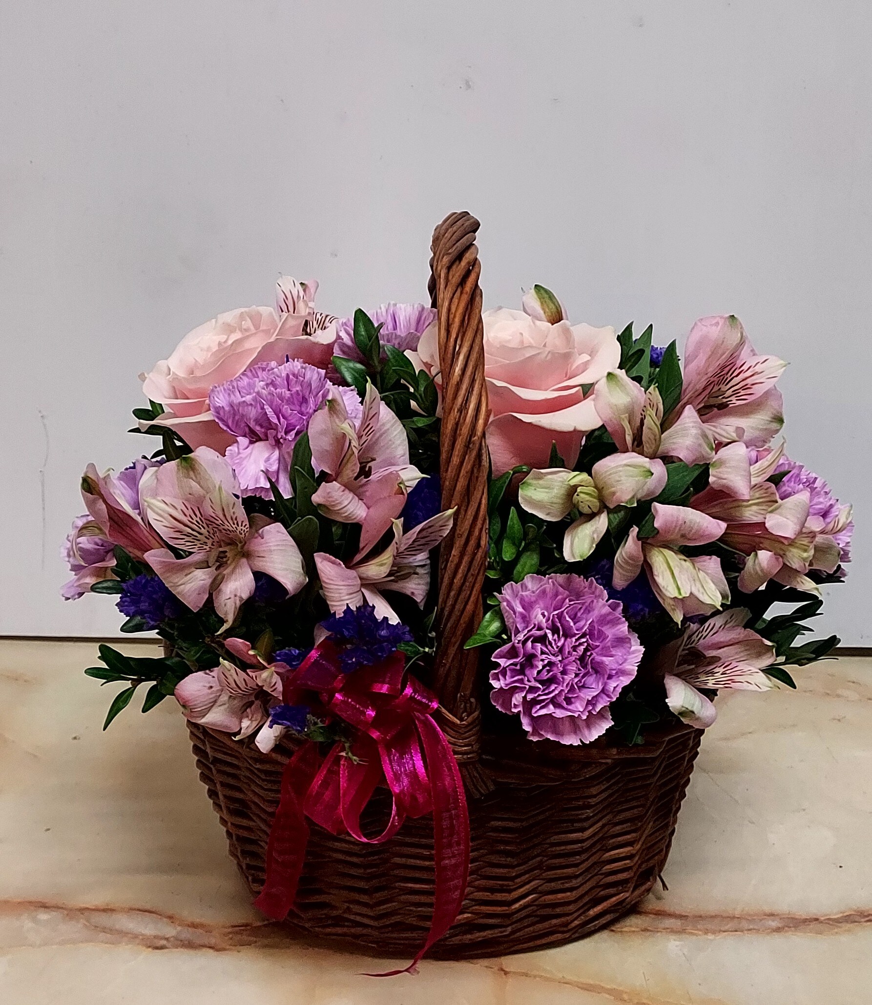 PRETTY AND SOFT Flower Arrangement