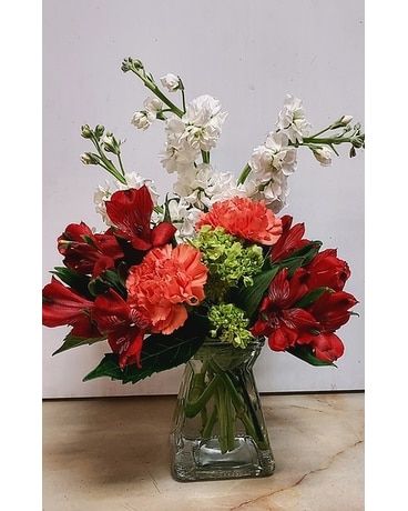 TUSCAN BEAUTY Flower Arrangement